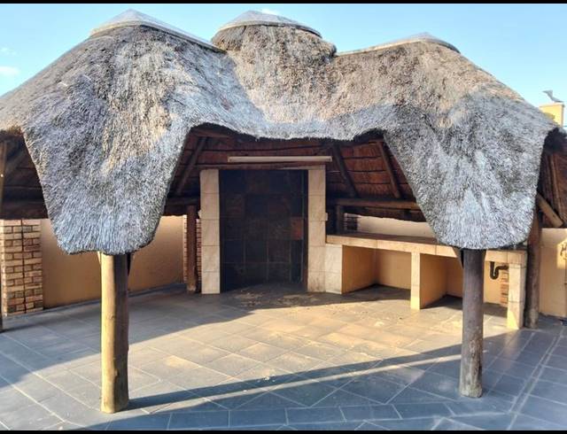 3 BEDROOM CLUSTER FOR SALE IN HUGHES